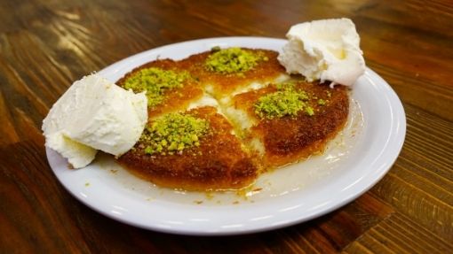 Turkish Dessert - Kaymakli Kunefe