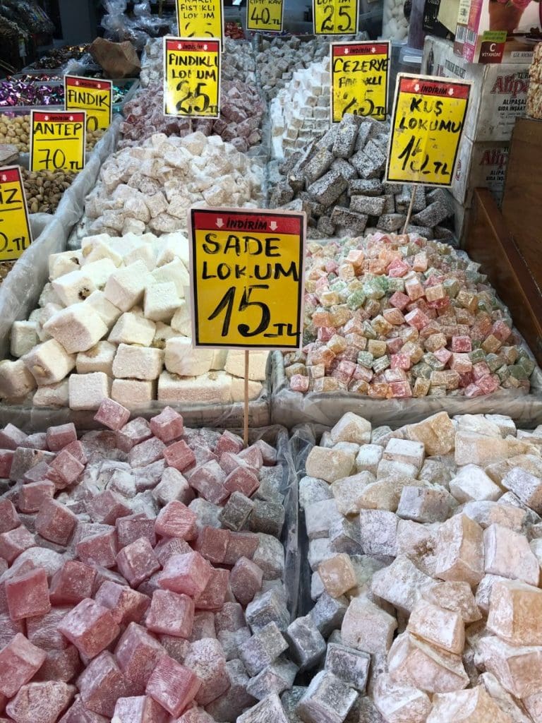 piles of lokum or turkish delight at the grand bazaar