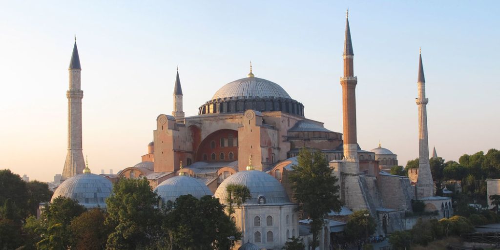 Hagia Sophia on a clear sunny day.